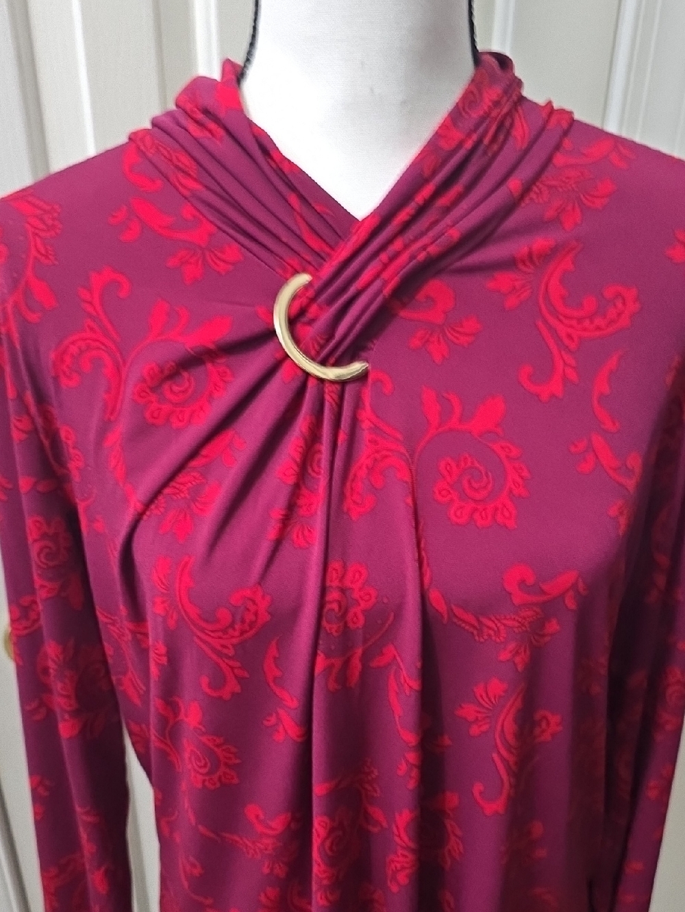 LIZ CLAIBORNE WOMEN'S PETITE LONG SLEEVES MAGENTA FANCY EMBELLISHED BLOUSE PXL - Picture 7 of 17